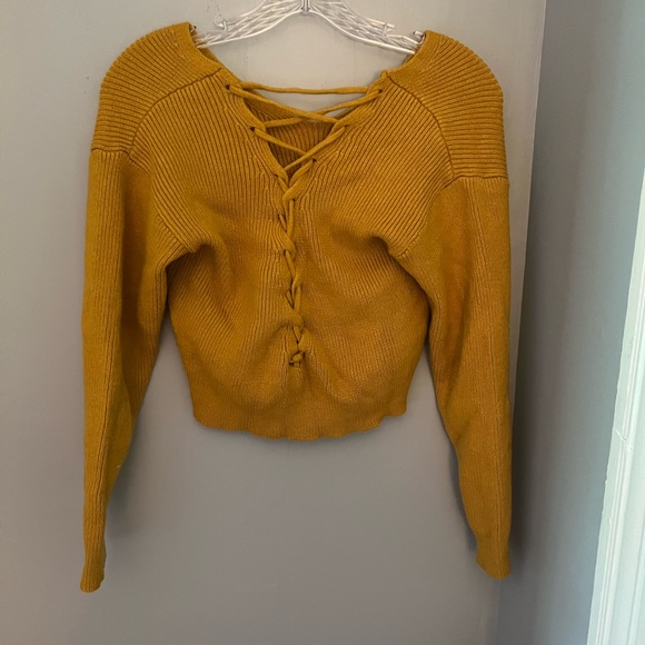 Womens cropped sweater - Picture 2 of 2